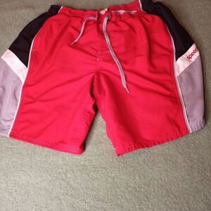 Speedo Mens Swim Trunks XL Red Elastic Waist Draw String Pockets Surfing Shorts.